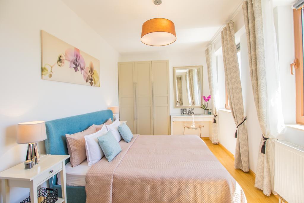 Seasons Mountain Suite Брашов Екстер'єр фото